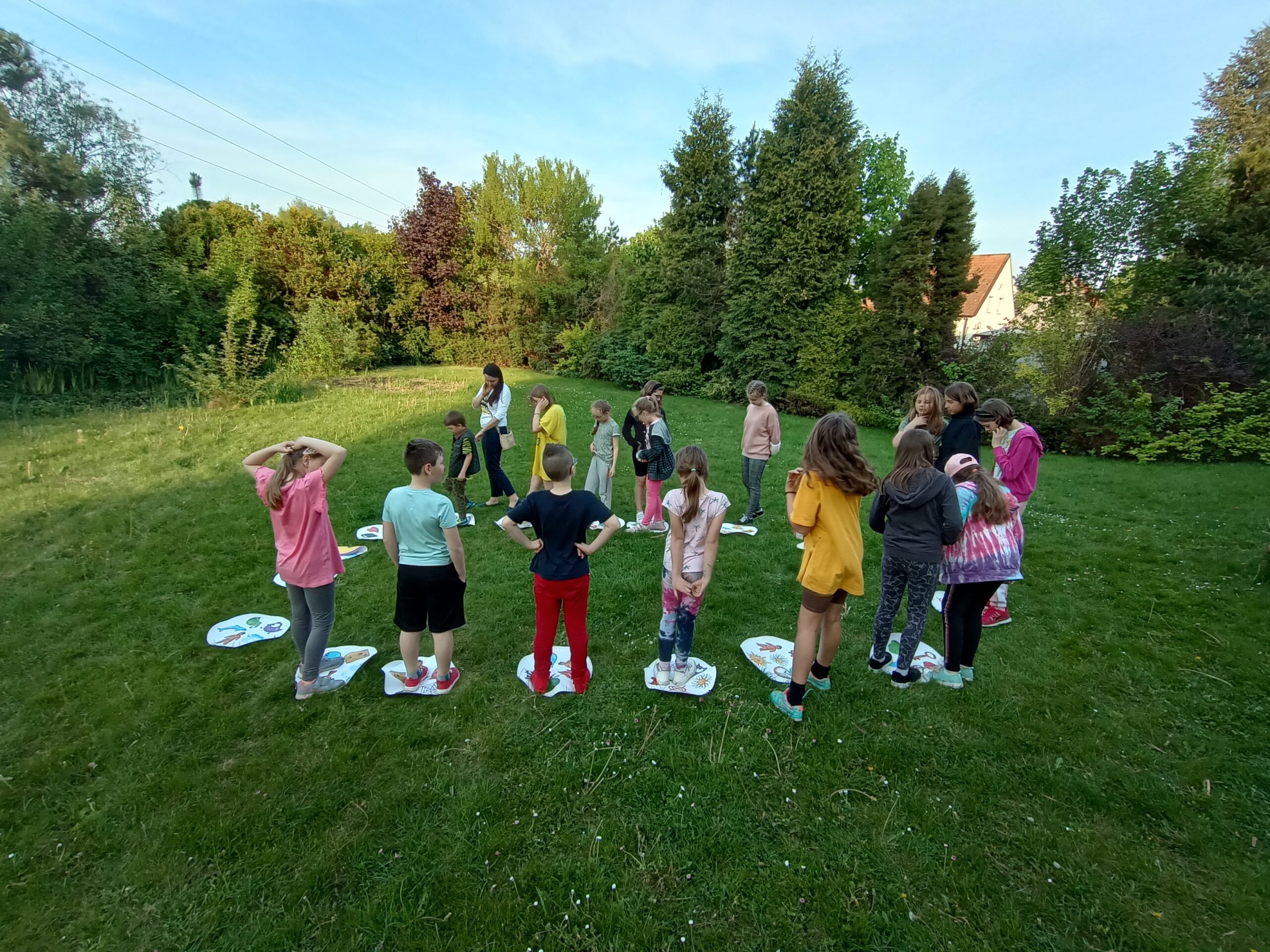 Zajęcia ruchowe na Nocowanakach w Domu rozwoju