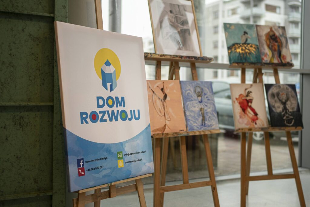 Wystawy artystyczne z domem rozwoju